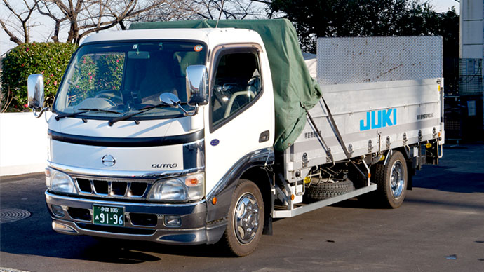 2トン平ボディ車